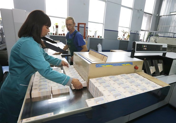 Эксперты сомневаются в реализации сценария эмиссионного финансирования бюджетных расходов