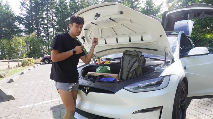 Tesla Model X дом на колесах