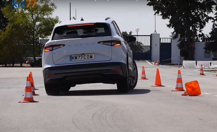 лосиный тест Skoda Enyaq, лосиный тест, Skoda Enyaq iV 2021, Skoda Enyaq iV, электромобиль Skoda, электрокроссовер Skoda