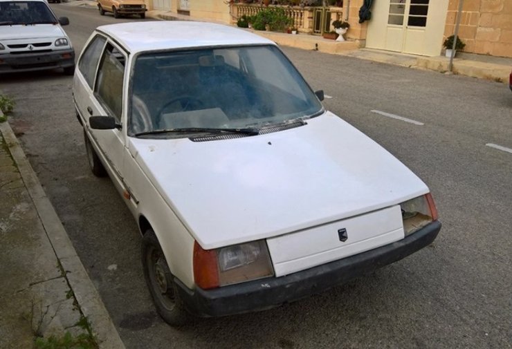 ЗАЗ-1102, ЗАЗ-11022, ЗАЗ-1102 Таврия, Таврия с правым рулем