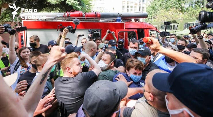 сергей стерненко, суд, потасовка, нацгвардия, полиция