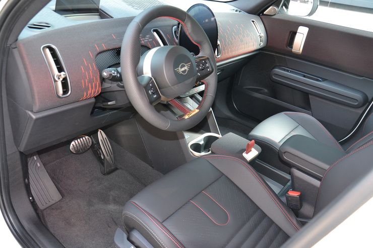 Mini Countryman, Mini Countryman 2024, новий Mini Countryman, Mini Countryman JCW, BMW ConnectedDrive