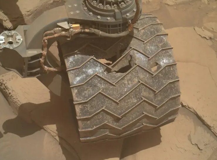 масохід Curiosity, колесо