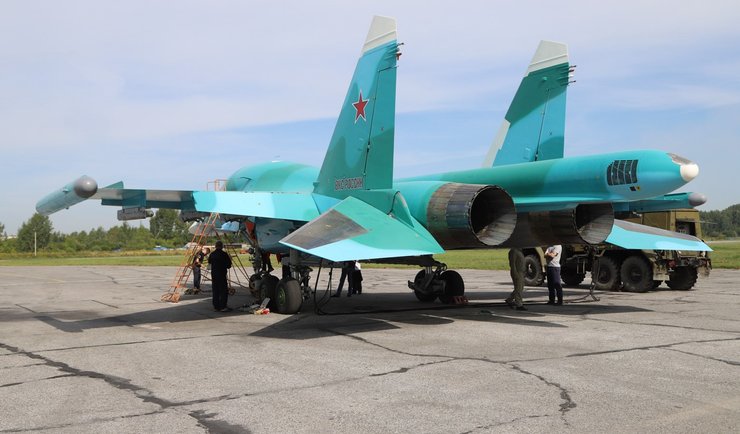 Бомбардировщик Су-34