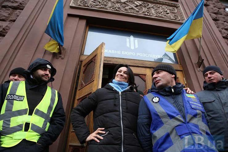 Маруся Зверобой возле ГБР