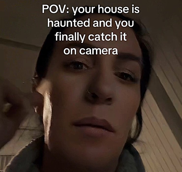 Спиритическая доска, доска уиджи, женщина слышит странные звуки, женщина видит фигуры, паранормальное явление, переехала в новый дом