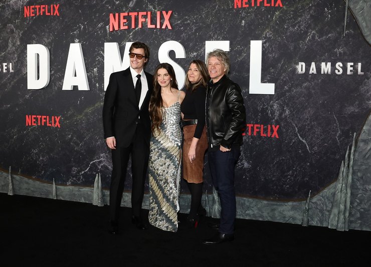 джон бон джові, міллі боббі браун, джейк бон джові, доротея герлі