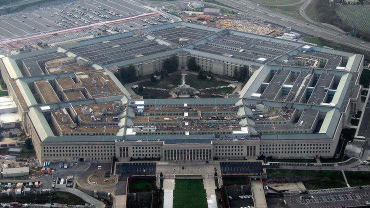 Працівник Пентагону в США заговорив про виявлення чотирьох тіл прибульців, НЛО, позаземні цивілізації, інопланетяни