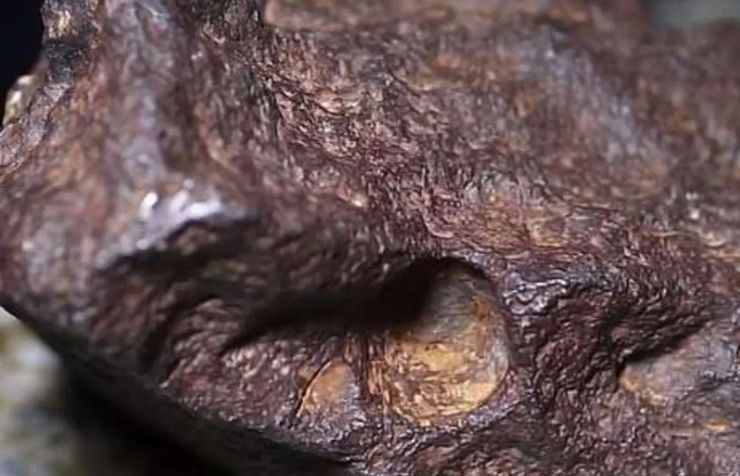 Чоловік знайшов небесне тіло вартість 100 тисяч доларів, 30 років він підпирав метеоритом двері, курйози, знахідки