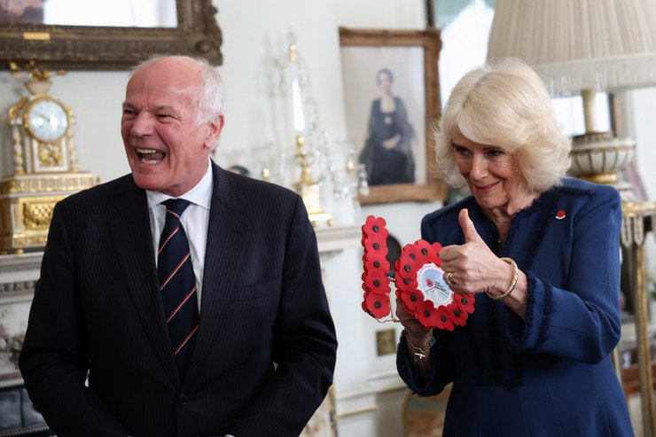 королева Камилла, мужчина