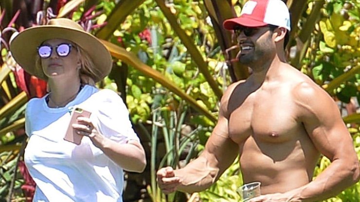 Бритни Спирс, Сэм Асгари, гавайи