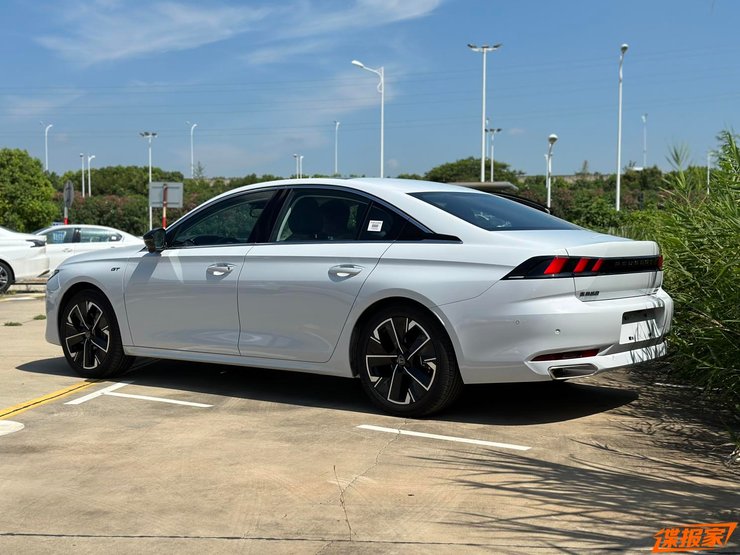 Peugeot 508 L, новый Peugeot 508, Peugeot 508, седан Peugeot, Peugeot 508 2023