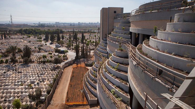 нехватка земли для кладбищ, цена участка для захоронения, кладбище