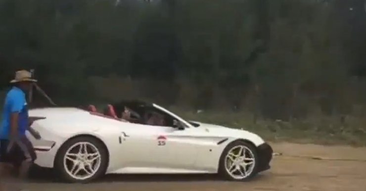 Феррари на пляже, Ferrari California