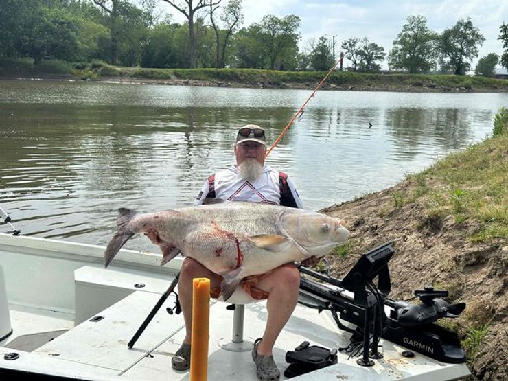 Возможно, самая большая рыба в мире которую поймали