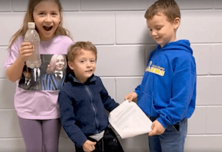 Послание в бутылке, записка, школьный проект, письмо в бутылке, дочь получила письмо матери, тайна послания в бутылке