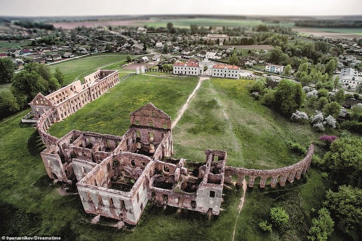 Дворец Ружаны, Беларусь