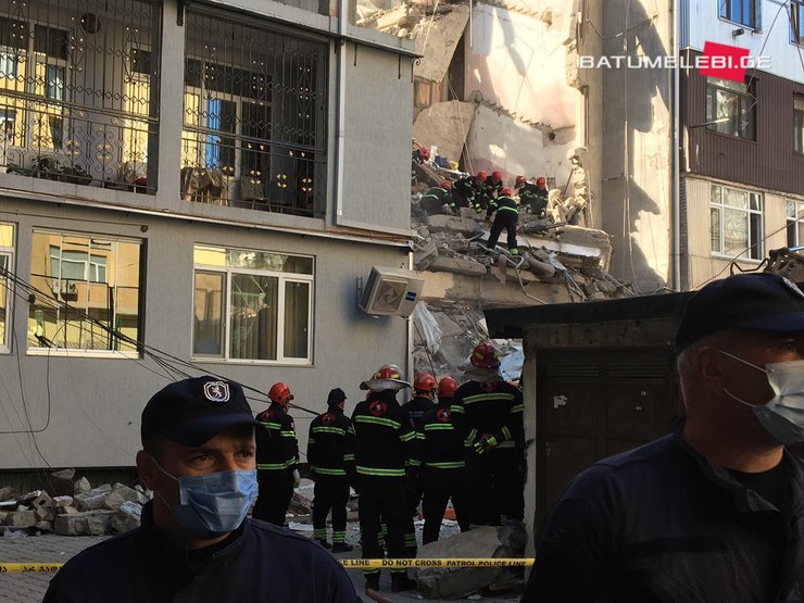 батуми, обрушение дома