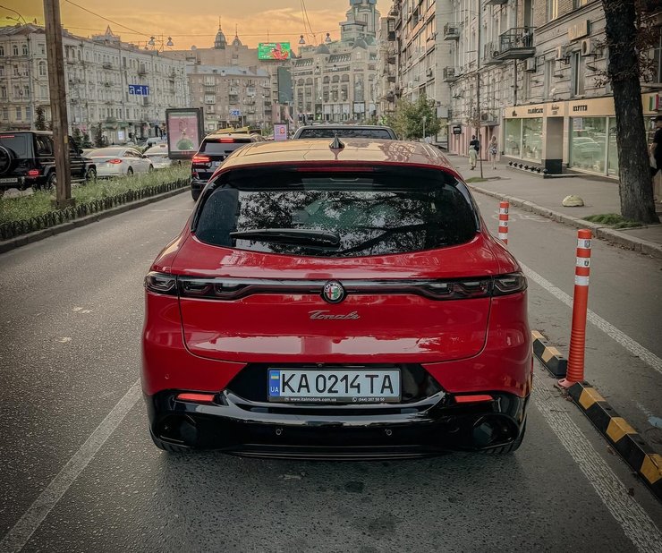 кросовер Alfa Romeo Tonale, нова Alfa Romeo Tonale, кросовер Alfa Romeo