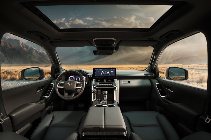 Салон Toyota Land Cruiser 300