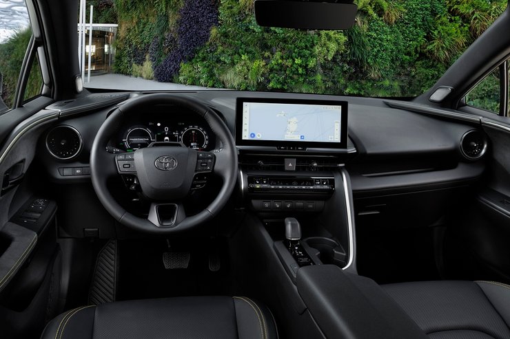 салон Toyota C-HR, нова Toyota C-HR, кросовер Toyota, Toyota C-HR 2024, Toyota C-HR 2024