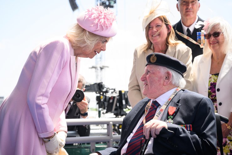 королева Камилла День Д