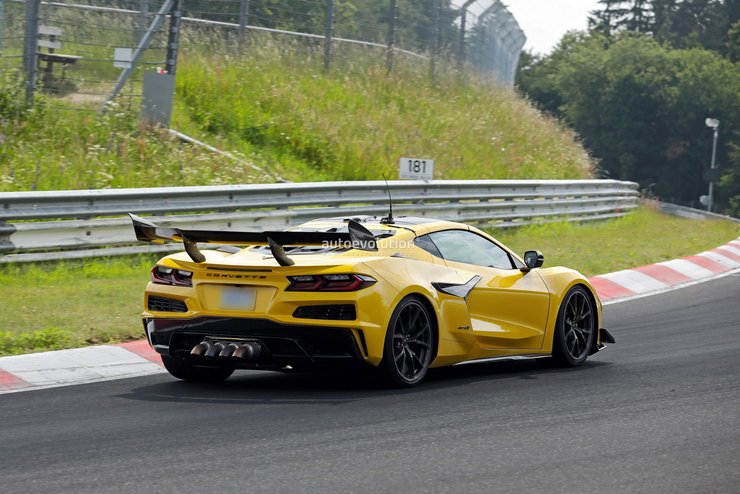 Chevrolet Corvette C8, новый Chevrolet Corvette, Chevrolet Corvette Zora, Chevrolet Corvette ZR1