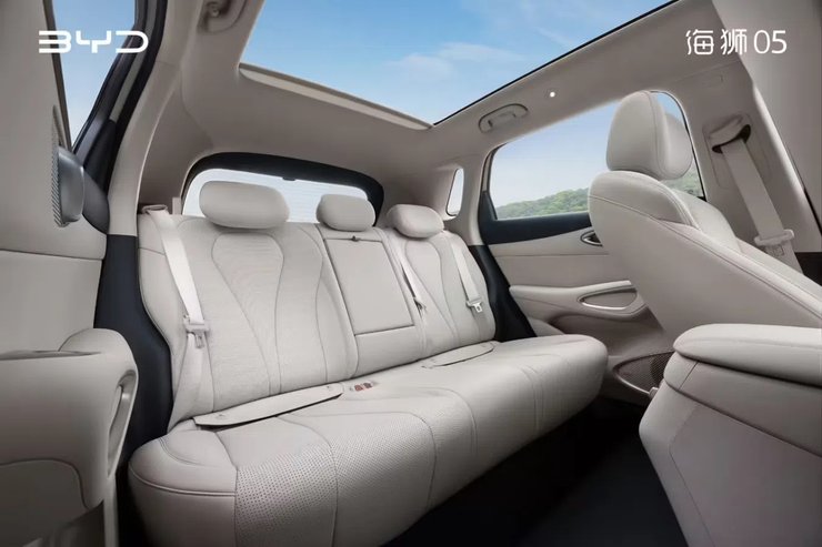 салон BYD Sealion 05