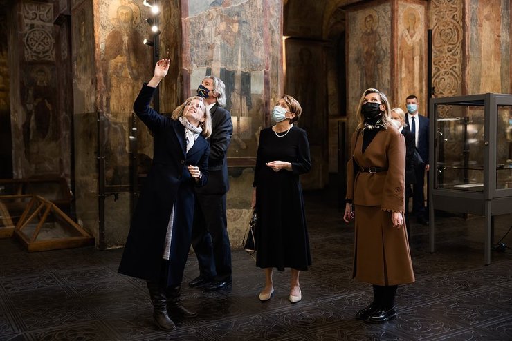 Эльке Бюденбендер, Елена Зеленская, софия киевская, экскурсия, жена штайнмайера, первая леди германии