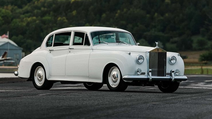 Rolls-Royce Silver Cloud II Paramount не изменился внешне