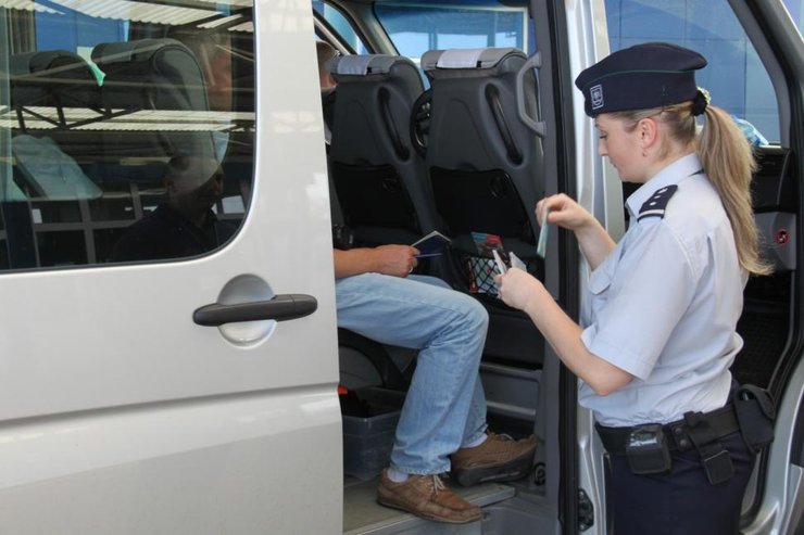 Молдова, граница Молдовы, въезд в Молдову, молдавские пограничники