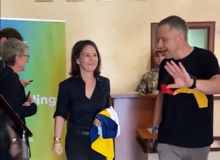 Анналена Бербок, визит в Киев, глава МИД Германии