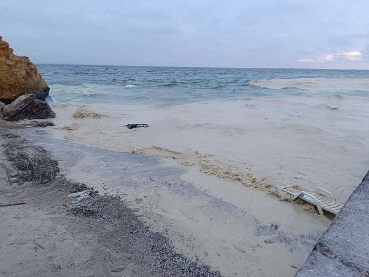 Одеська затока забруднена олією