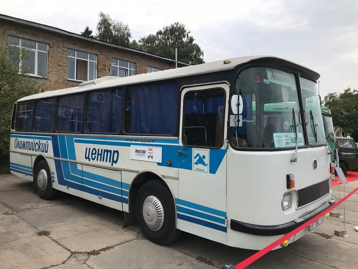 выставка ретро техники, фестиваль OldCarLand, ОлдКарЛенд, автобус ЛАЗ-697 "Турист"