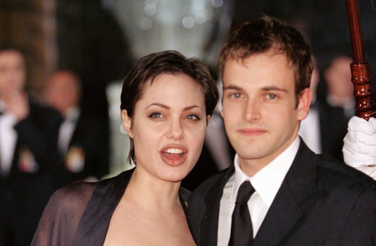 анджелина джоли, джонни ли миллер