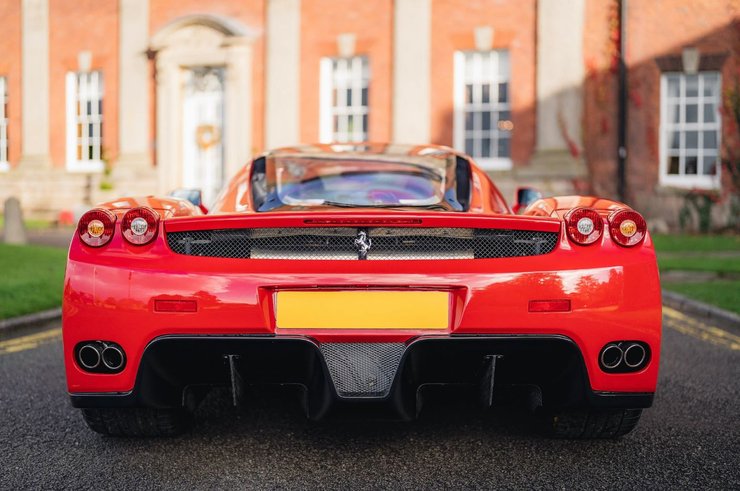 Фернандо Алонсо, Ferrari Enzo, суперкар Ferrari