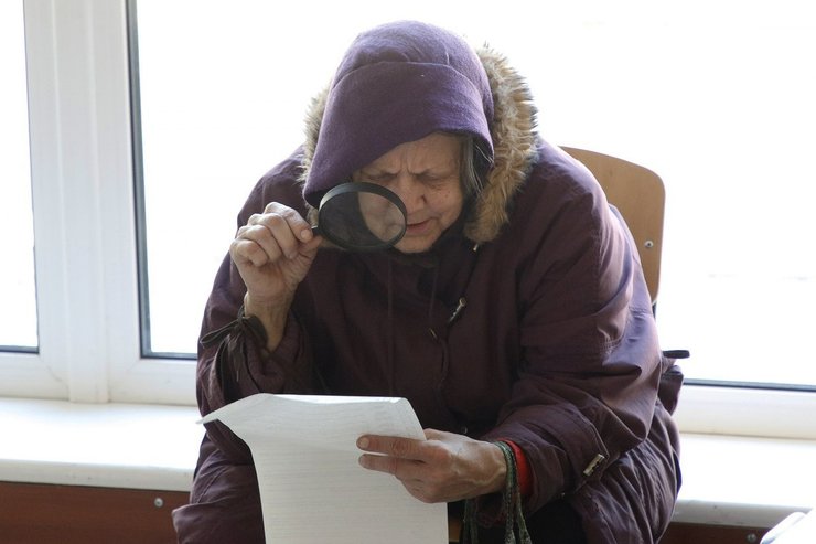 Перерасчет пенсии не устраивает — следует жаловаться в ПФУ и идти в суд