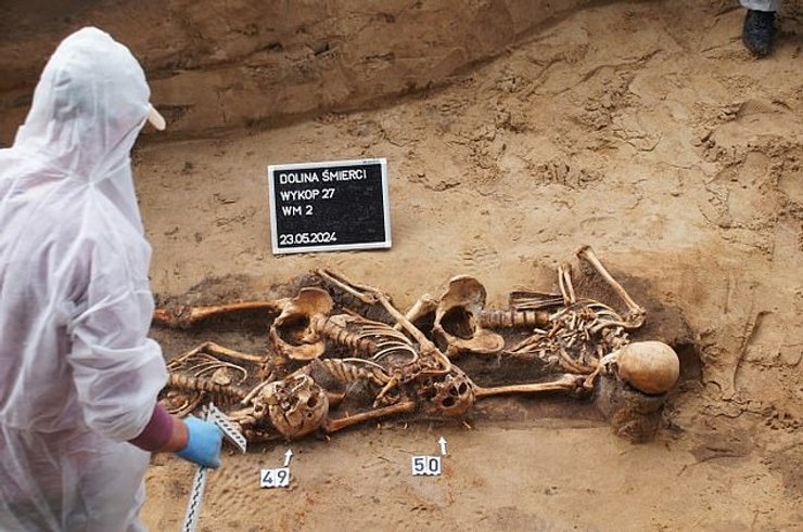 Місце масового поховання в Польщі