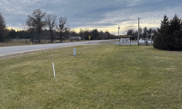 Жінка вигулює собаку, мисливець підстрелив жінку, сезон полювання, переплутав з оленихою, безрога олениха, випадково підстрелив