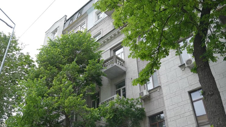 дом, в котором арендует элитное жилье Андрей Мотовиловец