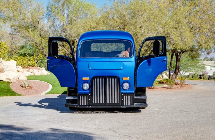 White 3000, Алексей Сахновский