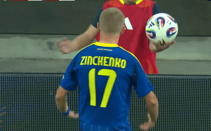 Зінченко закликає трибуни стадіону у Вроцлаві підтримати команду