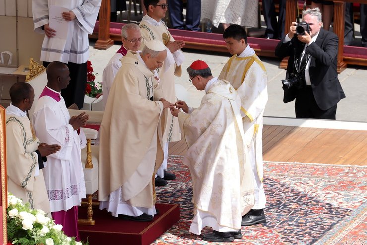 интронизация Льва XIV