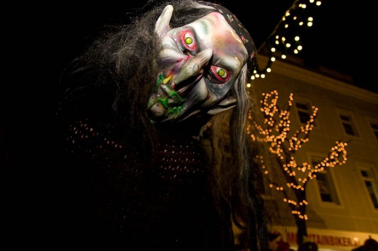 фрау Перхта, фото