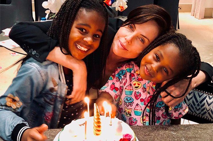 шарлиз терон, дети, дети шарлиз терон