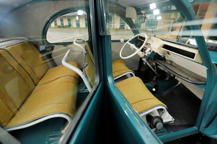 салон Citroen 2CV, Citroen 2CV Sahara, кроссовер Citroen, Citroen 2CV 1964