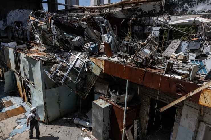 Удари РФ пошкодили будівлю "Джерела нейтронів"