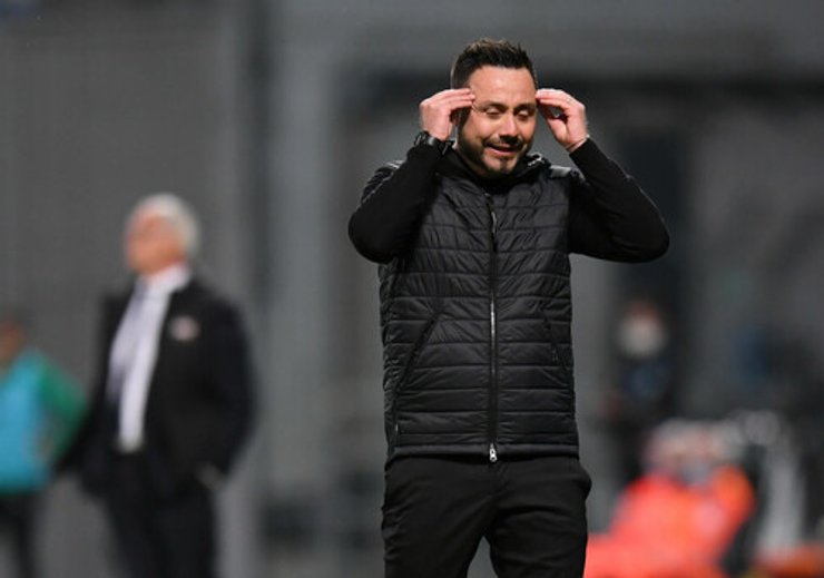 Футбол, ФК Шахтар, Головний Тренер, Луїш Каштру, Олександр Денисов, Де Дзербі