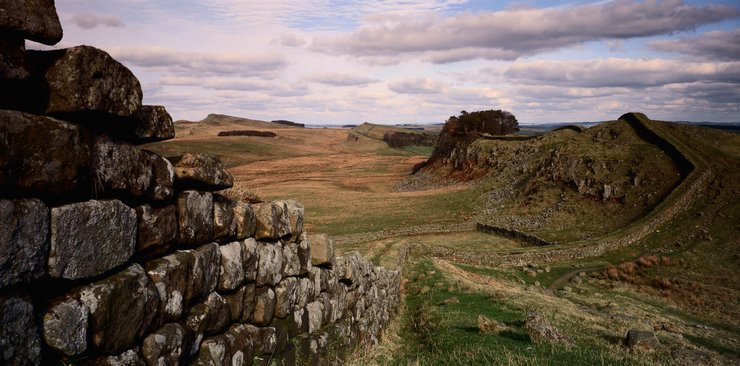 Адріанів вал