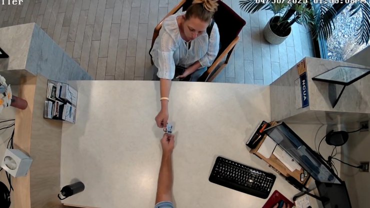 Видео мошенничества с камер наблюдения